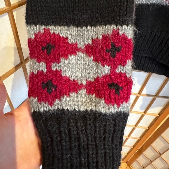 Hand Knit Navajo Print Cozy Sweater - Picture 5 of 9